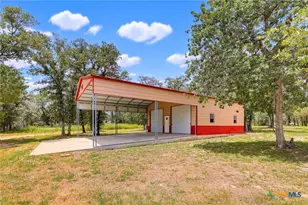 201 Hickory Run, La Vernia, TX 78121 - Photo 2