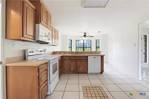 201 Hickory Run, La Vernia, TX 78121 - Photo 14