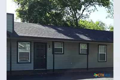 1037 W Court Street #B, Seguin, TX 78155 - Photo 1