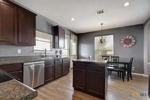 2234 Lakeline Dr, New Braunfels, TX 78130 - Photo 14