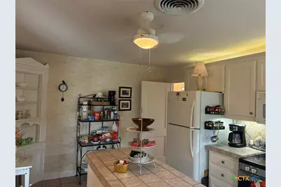 408 S Porter Street, Lampasas, TX 76550 - Photo 14