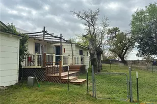 408 S Porter St, Lampasas, TX 76550 - Photo 30