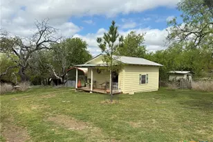 408 S Porter St, Lampasas, TX 76550 - Photo 34