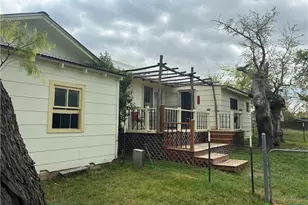 408 S Porter St, Lampasas, TX 76550 - Photo 28