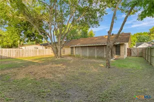 110 Concord Ln, Victoria, TX 77901 - Photo 28