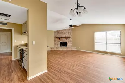 110 Concord Lane, Victoria, TX 77901 - Photo 6