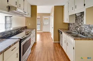 110 Concord Ln, Victoria, TX 77901 - Photo 10