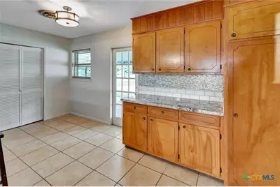 1103 Old Bloomington Road, Victoria, TX 77905 - Photo 8