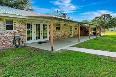1103 Old Bloomington Road, Victoria, TX 77905 - Photo 34