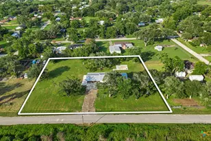 1103 Old Bloomington Rd, Victoria, TX 77905 - Photo 2