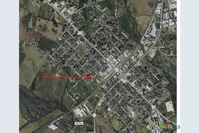 810 N Avenue H, Shiner, TX 77984 - Photo 2