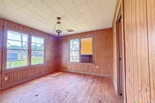 810 N Ave H, Shiner, TX 77984 - Photo 10