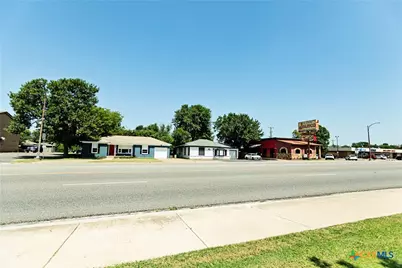 1606 S 31st Street, Temple, TX 76504 - Photo 4
