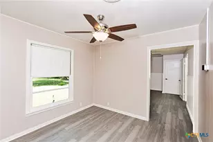 1606 S 31st St, Temple, TX 76504 - Photo 18