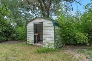 611 E 5th St, Cameron, TX 76520 - Photo 20