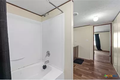 8954 County Road 128, Floresville, TX 78114 - Photo 16