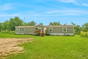 8954 County Rd 128, Floresville, TX 78114 - Photo 4