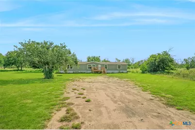 8954 County Road 128, Floresville, TX 78114 - Photo 2