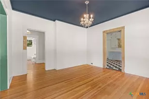 1120 N 1st St, Temple, TX 76501 - Photo 10