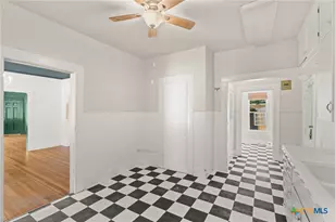 1120 N 1st St, Temple, TX 76501 - Photo 20