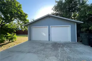 1110 S 9th St, Temple, TX 76504 - Photo 26