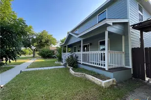1110 S 9th St, Temple, TX 76504 - Photo 4