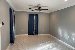 1110 S 9th St, Temple, TX 76504 - Photo 8