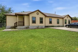 193 Rosedale Ave, New Braunfels, TX 78130 - Photo 2