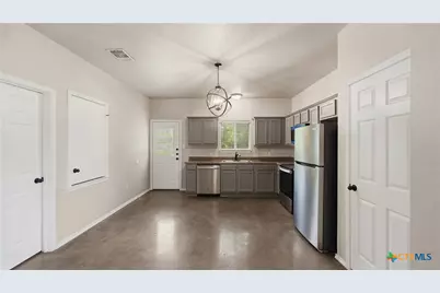 147 Rosedale Avenue, New Braunfels, TX 78130 - Photo 2