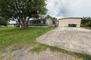 1001 Cervantes St, Victoria, TX 77901 - Photo 4