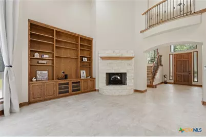 1017 Mountain Drive, San Marcos, TX 78666 - Photo 6