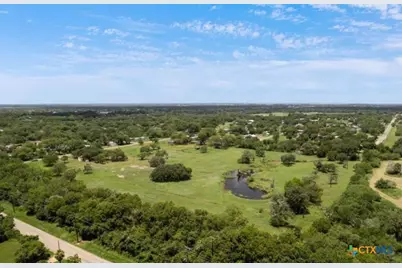 210 Julia St., Yoakum, TX 77995 - Photo 28