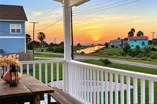 52 Anchor Ln, Seadrift, TX 77983 - Photo 1