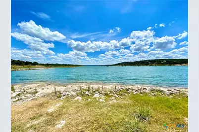 1516 Ensenada Drive, Canyon Lake, TX 78133 - Photo 4