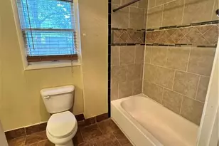 1401 E Mimosa Ave, Victoria, TX 77901 - Photo 8