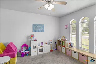 101 King Arthur St, Victoria, TX 77904 - Photo 16