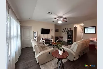207 Cobble Stone Court, Victoria, TX 77904 - Photo 4
