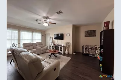 207 Cobble Stone Court, Victoria, TX 77904 - Photo 6