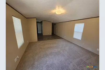 209 Olive, El Campo, TX 77437 - Photo 4