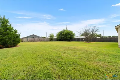 407 E Pietzsch Street, Bartlett, TX 76511 - Photo 26