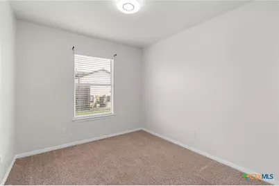 407 E Pietzsch Street, Bartlett, TX 76511 - Photo 14