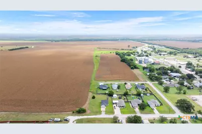 407 E Pietzsch Street, Bartlett, TX 76511 - Photo 40