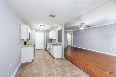 186 Talon Drive, Luling, TX 78648 - Photo 8