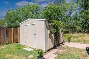 186 Talon Dr, Luling, TX 78648 - Photo 28