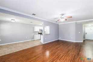 186 Talon Dr, Luling, TX 78648 - Photo 4