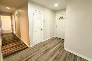 102 Tanglewood Dr, Victoria, TX 77901 - Photo 6