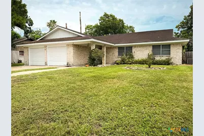 102 Tanglewood Drive, Victoria, TX 77901 - Photo 2