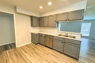 102 Tanglewood Dr, Victoria, TX 77901 - Photo 16