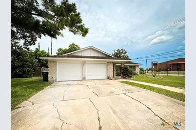 102 Tanglewood Drive, Victoria, TX 77901 - Photo 4