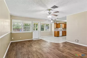 1641 Driftwood Dr, Seguin, TX 78155 - Photo 8